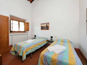5 bedrooms, WiFi