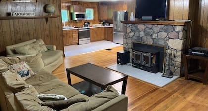 Stay on a live operating maple syrup farm!