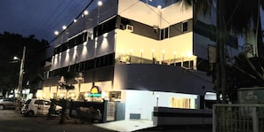 Front of property - Hotel Ravi Residency - Jamnagar (Jamnagar)