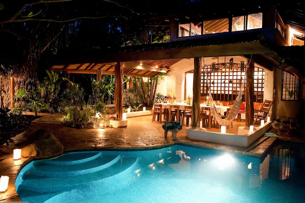 Sueno del Mar Beachfront Hotel