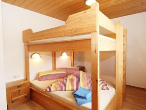 2 bedrooms, desk, WiFi - Zillertalblick by Interhome (Zell am Ziller)