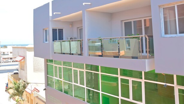 Unclassified image, 1 of 16, button - Malom Center Apt 2 (Dakar)