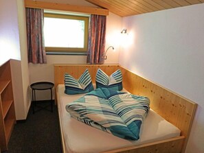 3 bedrooms, internet