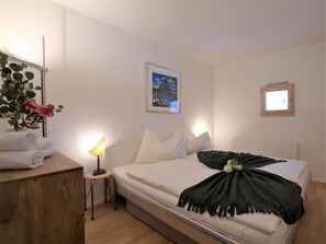 2 chambres, bureau, fer et planche à repasser, Wi-Fi
