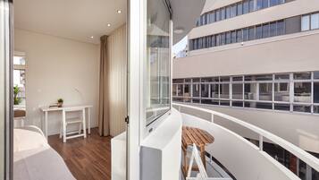 Apartamento urbano, 2 quartos | Sacada