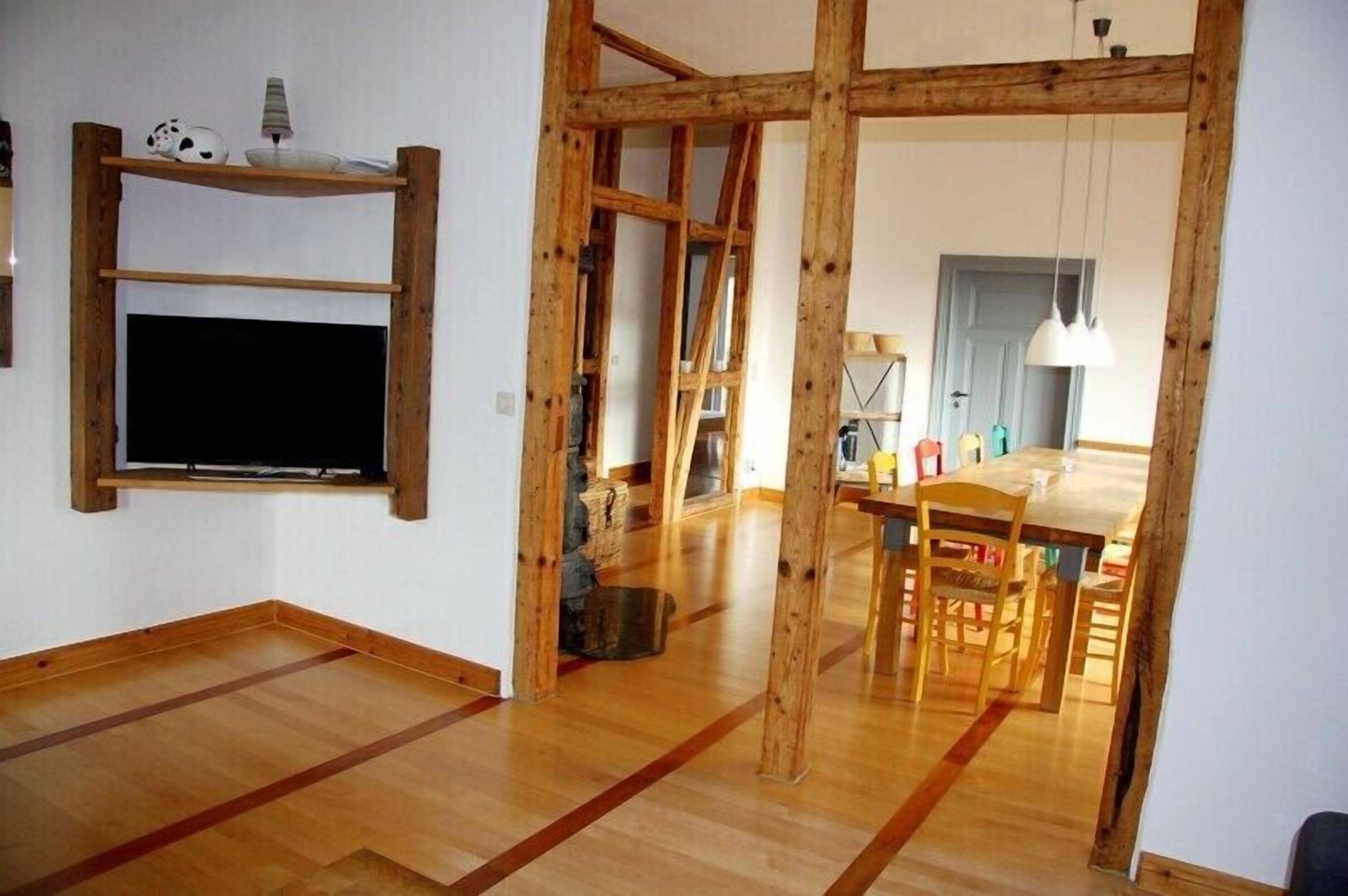 Departamento, 2 habitaciones (Sonnenseite) | Área de sala de estar | Televisión de pantalla plana y tenis de mesa 