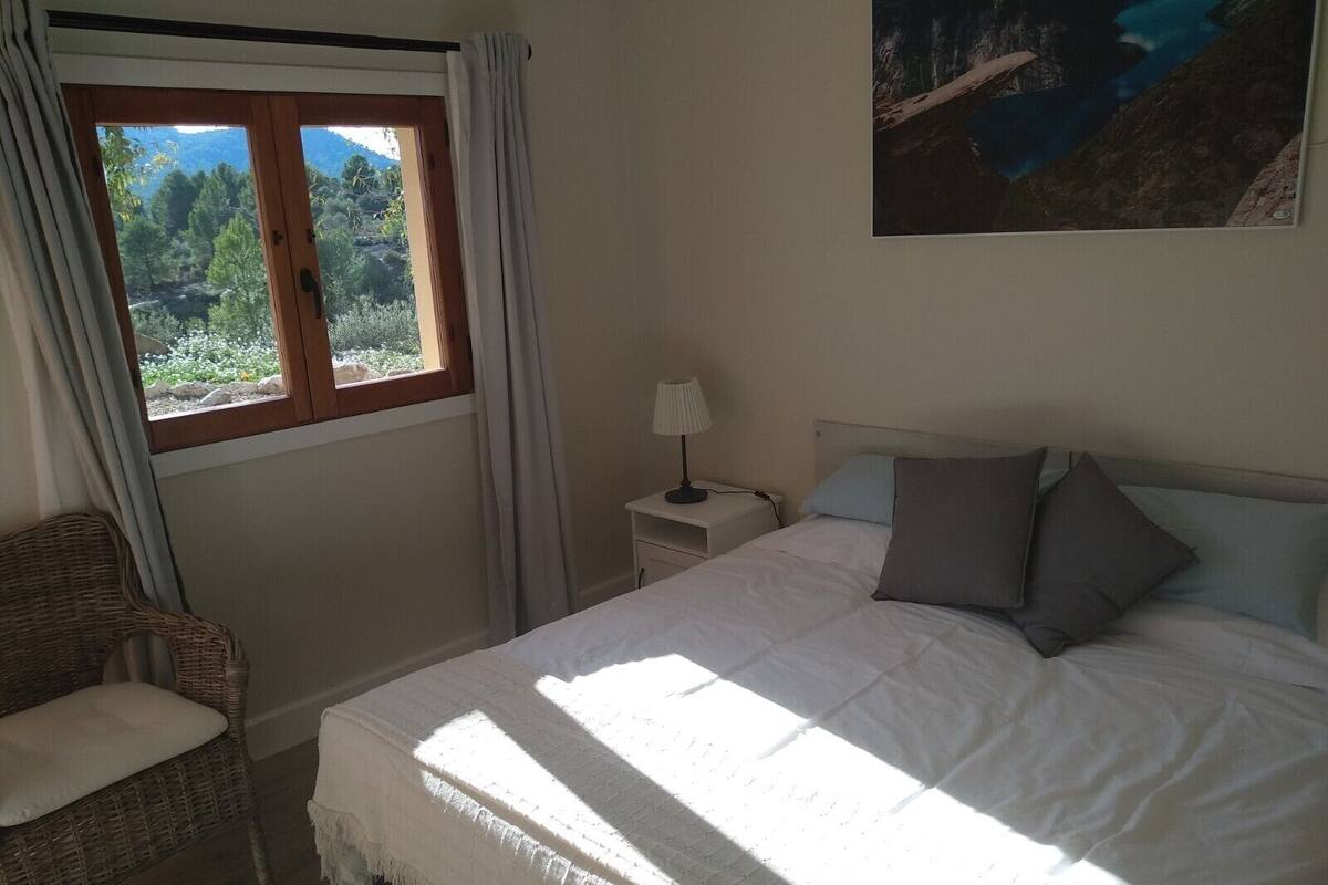 Double or Twin Room (2) | Blackout drapes, free WiFi, bed sheets, wheelchair access