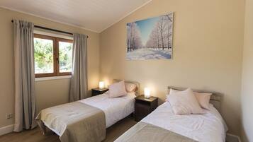 Double or Twin Room (1) | Blackout drapes, free WiFi, bed sheets, wheelchair access