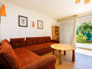 TV - Vacation home Aurora by Interhome (Zamardi)