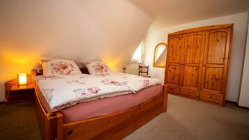 2 bedrooms, internet