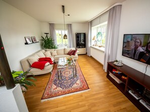 Televisión y reproductor de DVD 