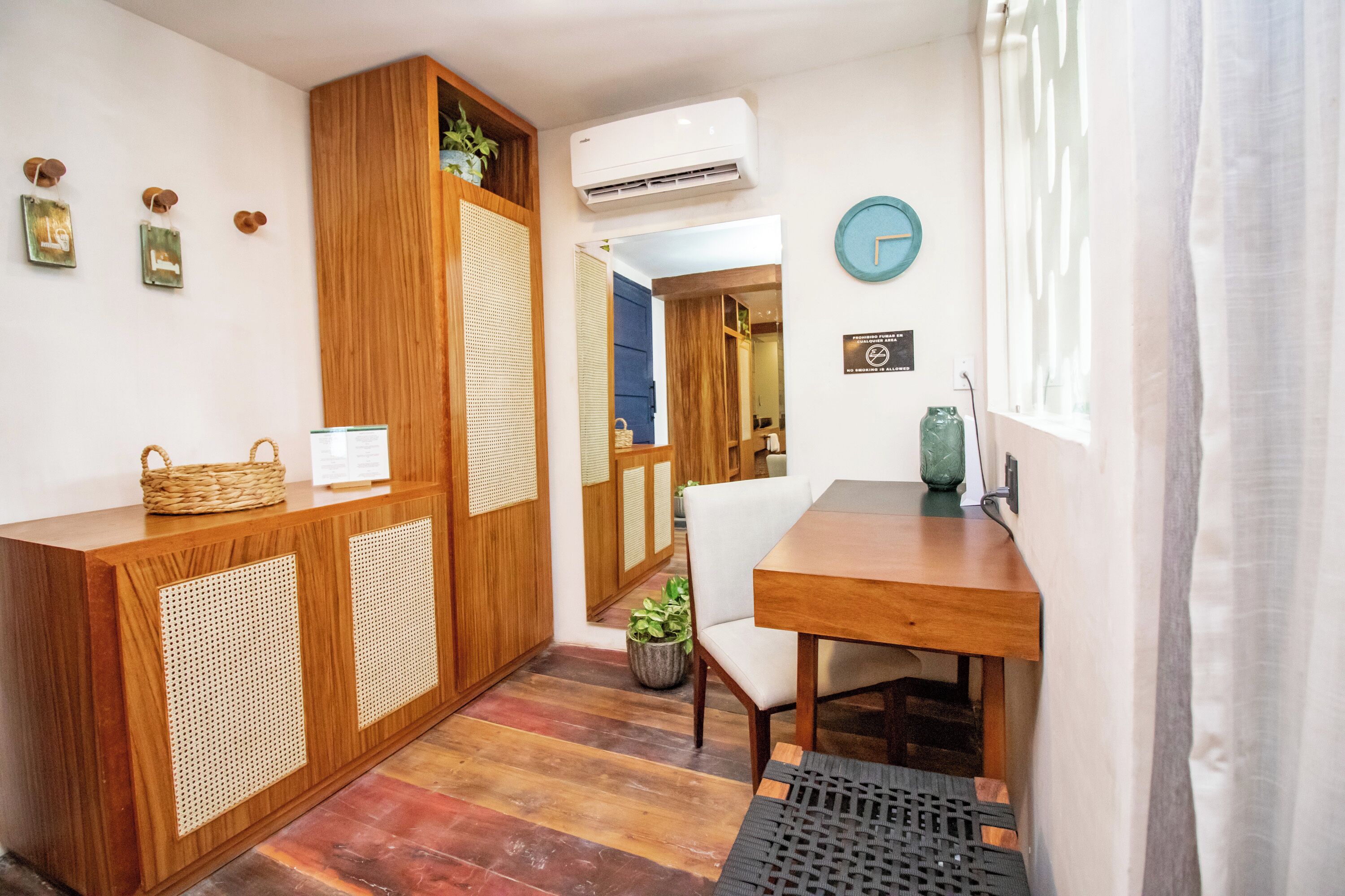 presidential suite, hot tub, oceanfront | 1 bedroom, minibar, in-room safe, soundproofing