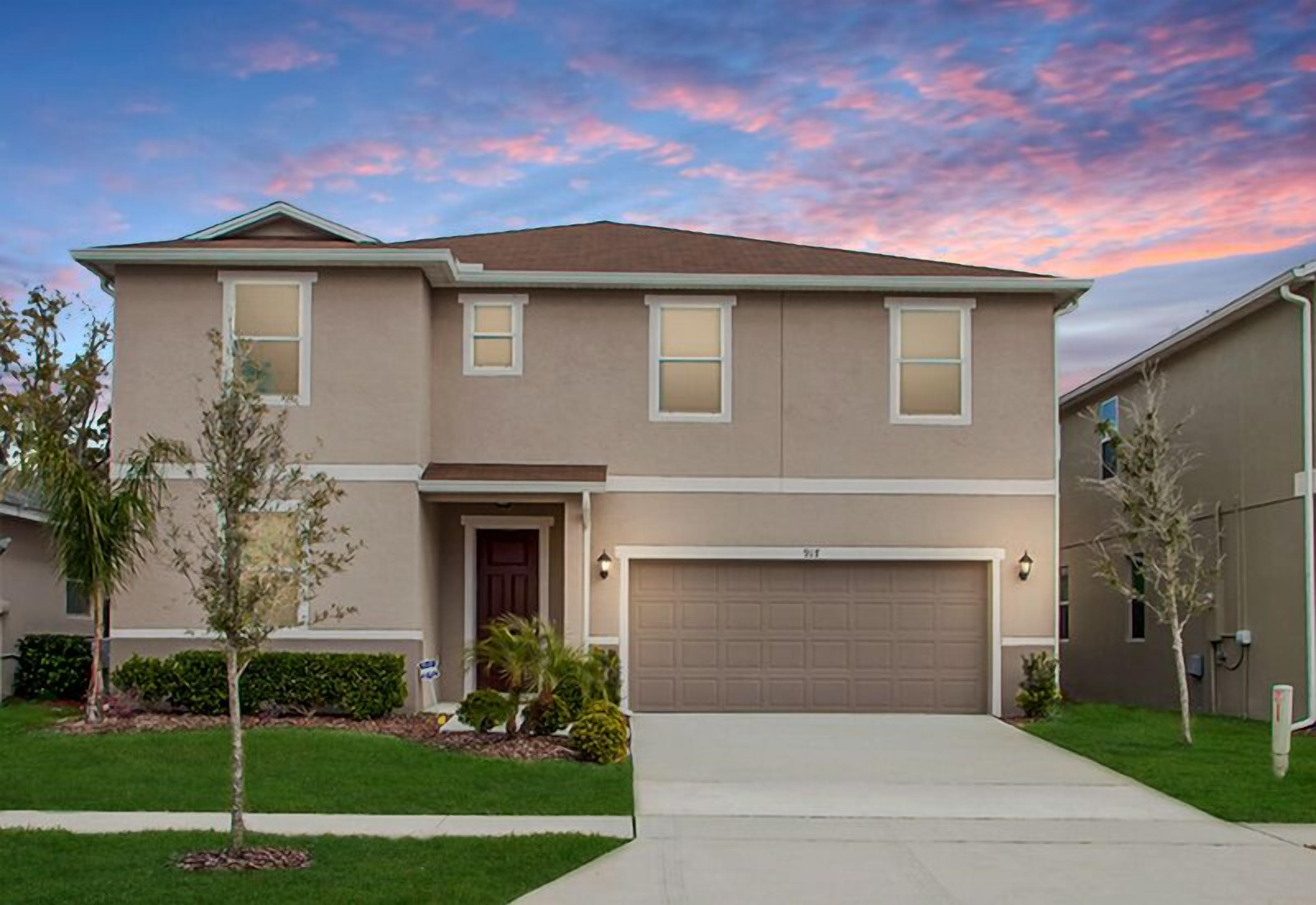 CRYSTAL COVE 917EG-5BEDROOMS-4.5BATH-12PEOPLE-CLOSE TO ALL DISNEY PARKS-RESTAURANTS-SUPERMARKETS.