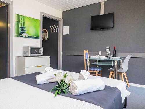 Rosablanche B22 by Interhome