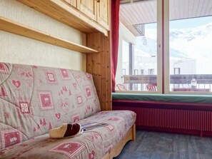 Interior - Le Prariond (Val Claret) by Interhome (Tignes)