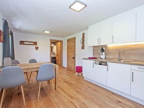 Dining - Renauer by Interhome (Seefeld in Tirol)