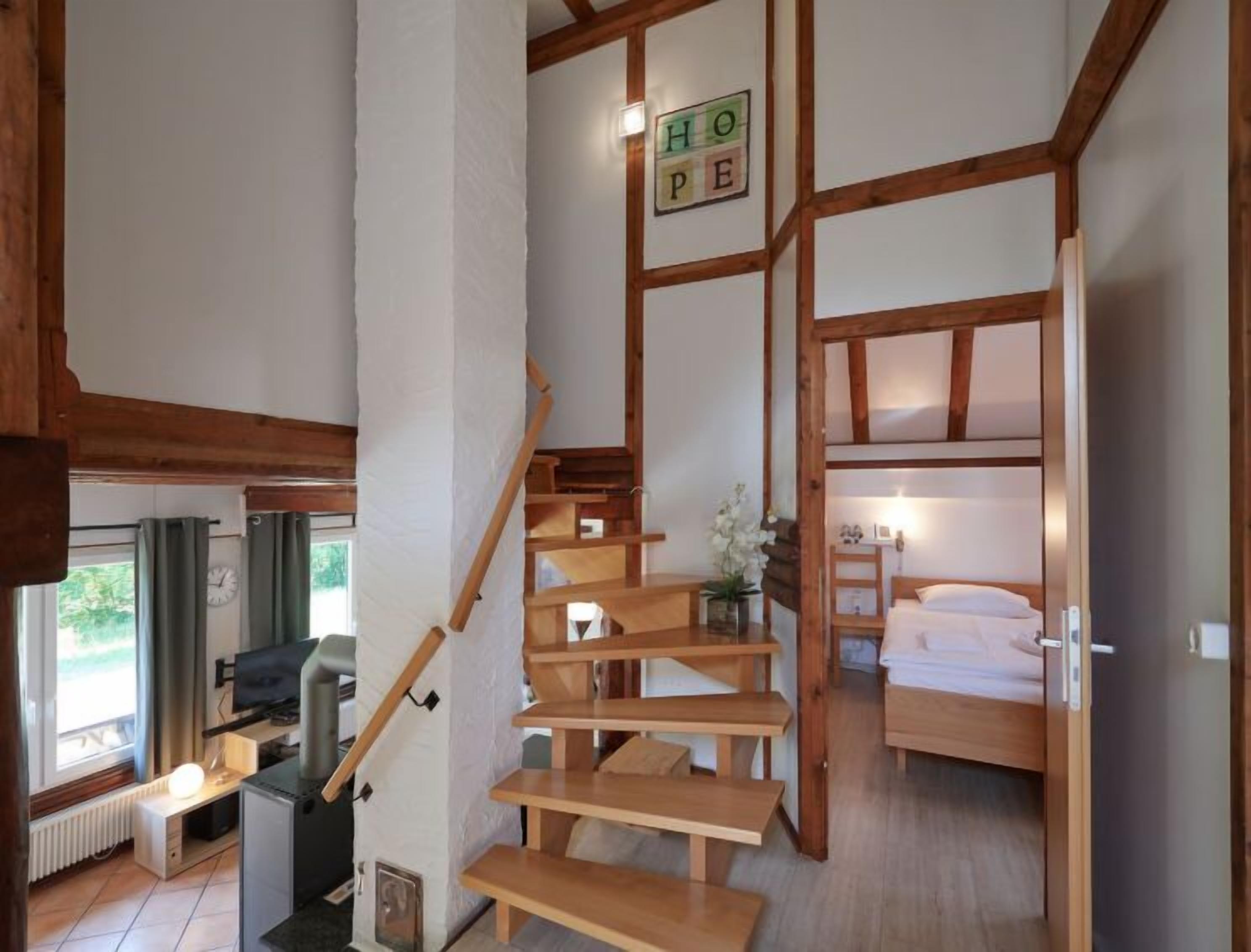 3 Schlafzimmer, Schreibtisch, Bügeleisen/Bügelbrett, WLAN