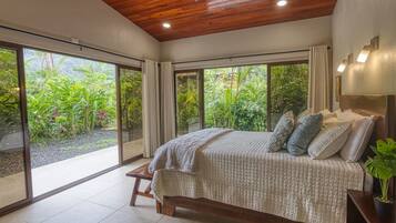 3 chambres, coffres-forts dans les chambres, rideaux occultants