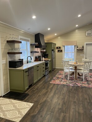 Fridge, microwave, oven, stovetop - Peaceful cabin in our private woods, close to bike trail, winery, and lakes. (Traverse City)