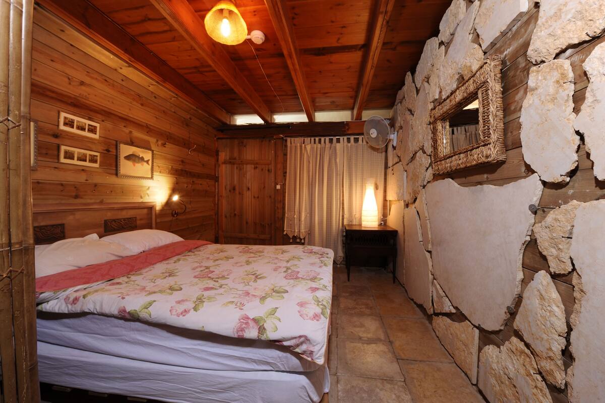 Suite romántica | Ropa de cama de alta calidad, edredón y decoración personalizada