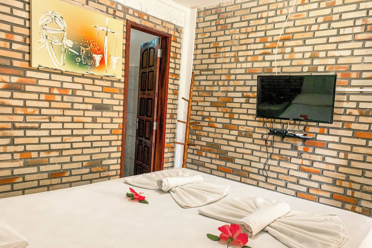 Minibar, wifi gratis, ropa de cama