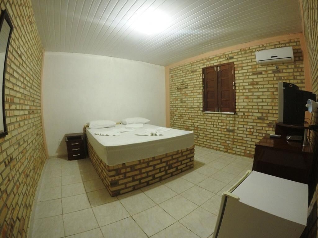 Minibar, wifi gratis, ropa de cama