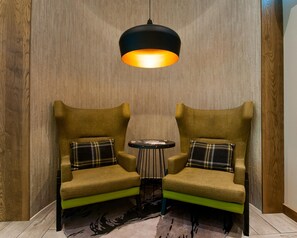 Cafe - Hub By Premier Inn Edinburgh Cc Rose Street (Edinburgh)