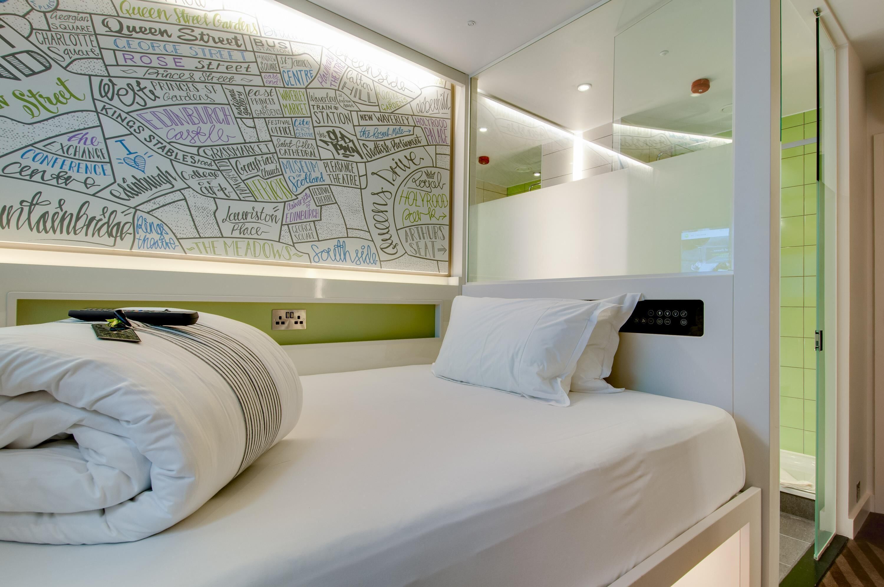 Standard Double Room | Bed sheets