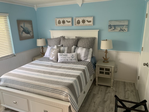 2 bedrooms, desk, free WiFi, bed sheets
