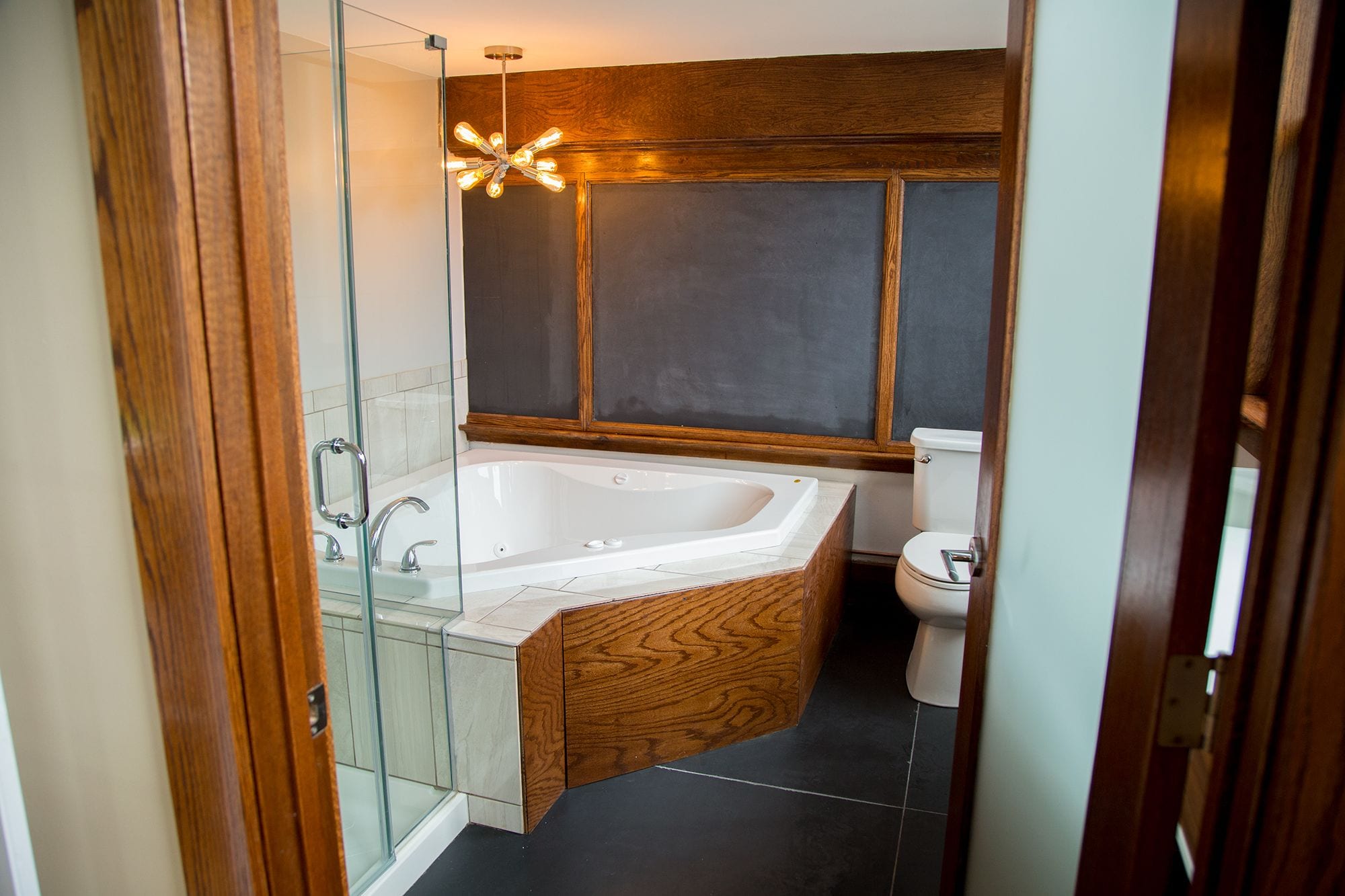 elite multi:lofts | bathroom | shower, designer toiletries, hair dryer, towels