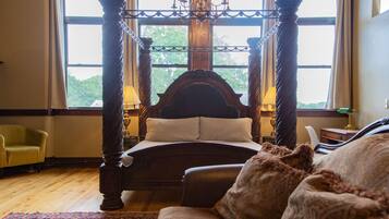 Luxury Studio Suite (204) | View from room