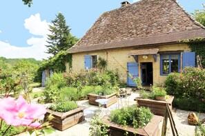 Exterior - authentic rural house of Perigord, charm, calm and comfort 4 * (Lanquais)