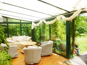 Terrace/patio - authentic rural house of Perigord, charm, calm and comfort 4 * (Lanquais)