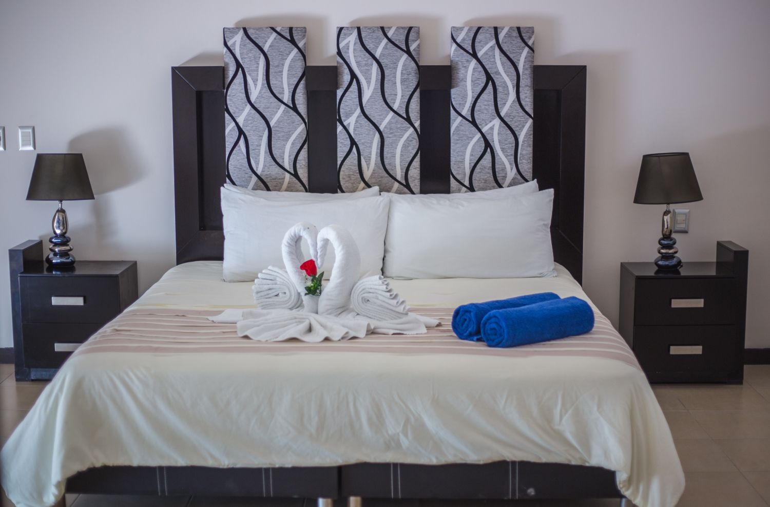 3 chambres, coffres-forts dans les chambres, Wi-Fi gratuit