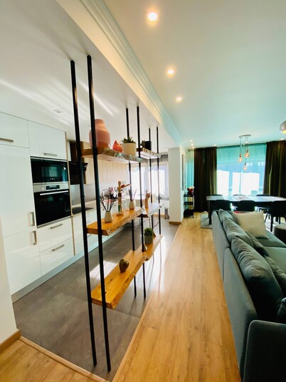 Lovely apartment for family and group of friends