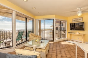 Condo, 2 Bedrooms | Living room