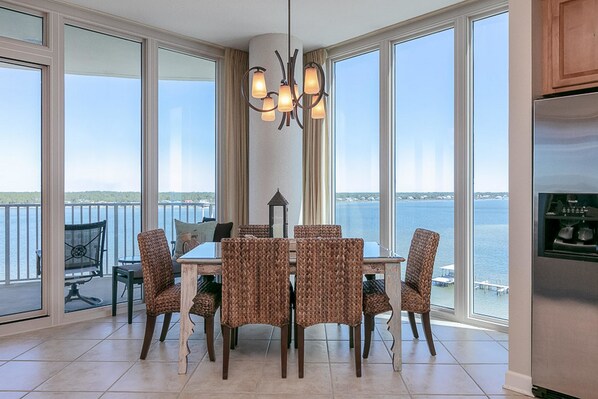 Condo, 3 Bedrooms | Private kitchen