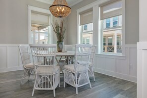 Standard House, 2 Bedrooms | Private kitchen