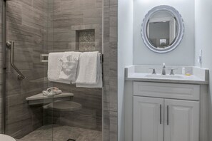 House, Multiple Beds | Bathroom | Towels