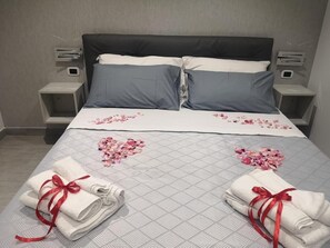 Desk, free cots/infant beds, rollaway beds, free WiFi - Alba De Mar (Roseto Capo Spulico)