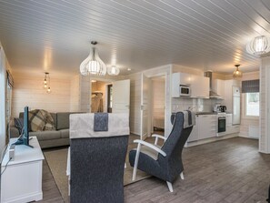 テレビ、DVD プレーヤー