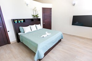 Vila superluxo | Roupas de cama premium, edredons de pluma, cofres nos quartos