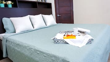 4 bedrooms, premium bedding, down duvets, in-room safe