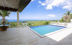 Outdoor pool - Villa Lomamar (Las Terrenas)