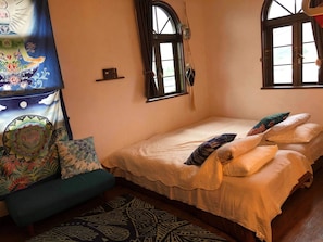 Chambre (Café guest room)