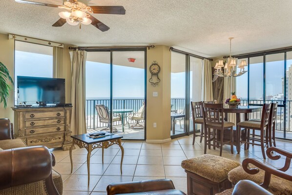 公寓式客房, 3 间卧室 | 客厅