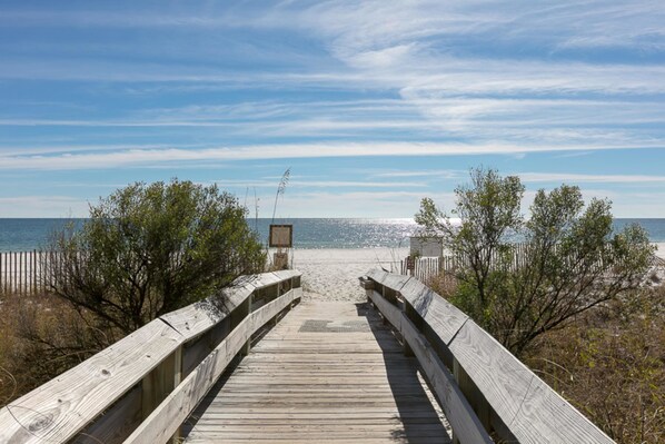 On the beach - Phoenix II #2023 by Vacasa (Orange Beach)