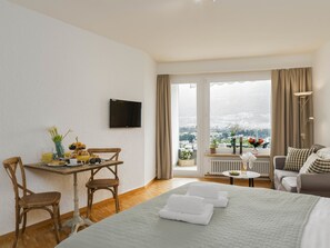 1 bedroom, internet