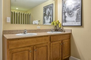 公寓客房, 3 間臥室 | 浴室 | 毛巾