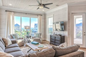 Standard House, 5 Bedrooms | Living room